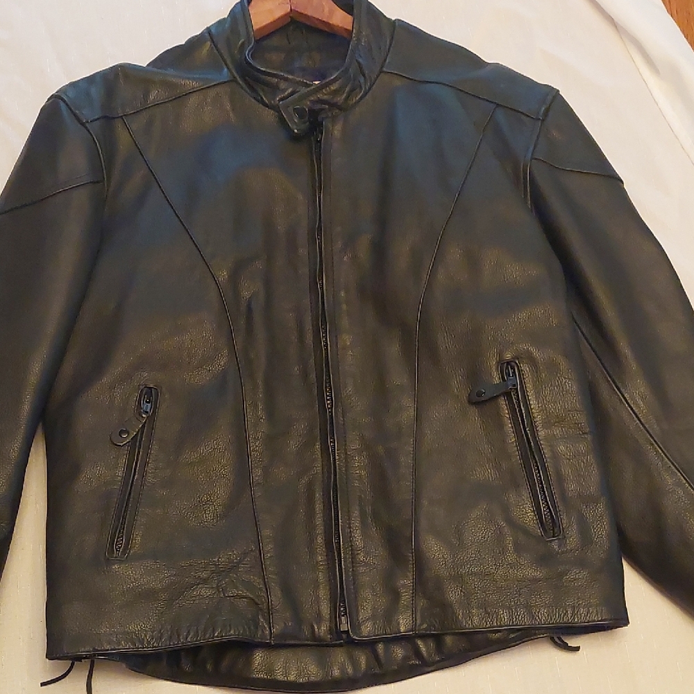 Men's Classic Black Leather Jacket